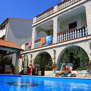 3* Gasthuis Apartments&rooms Lo&mar
